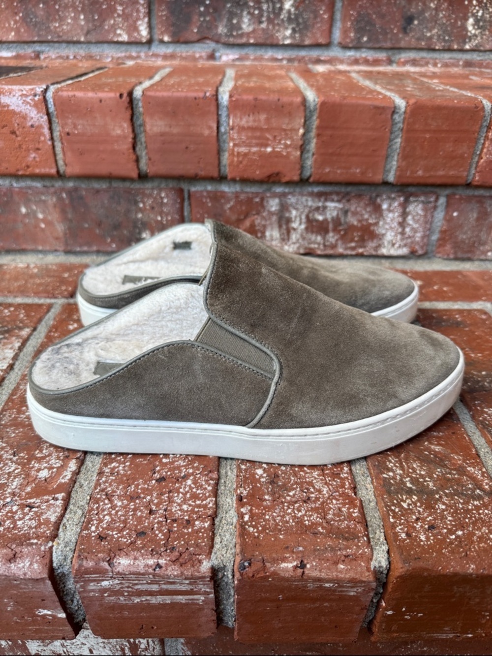 Vince Suede Shearling Lined Mule Sneakers Gray Slip On Clogs Women's Size 7.5